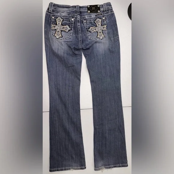 Miss Me Jeans Women's Size 29 Dark blue distressed whiskered regular/boot cut - Picture 2 of 8